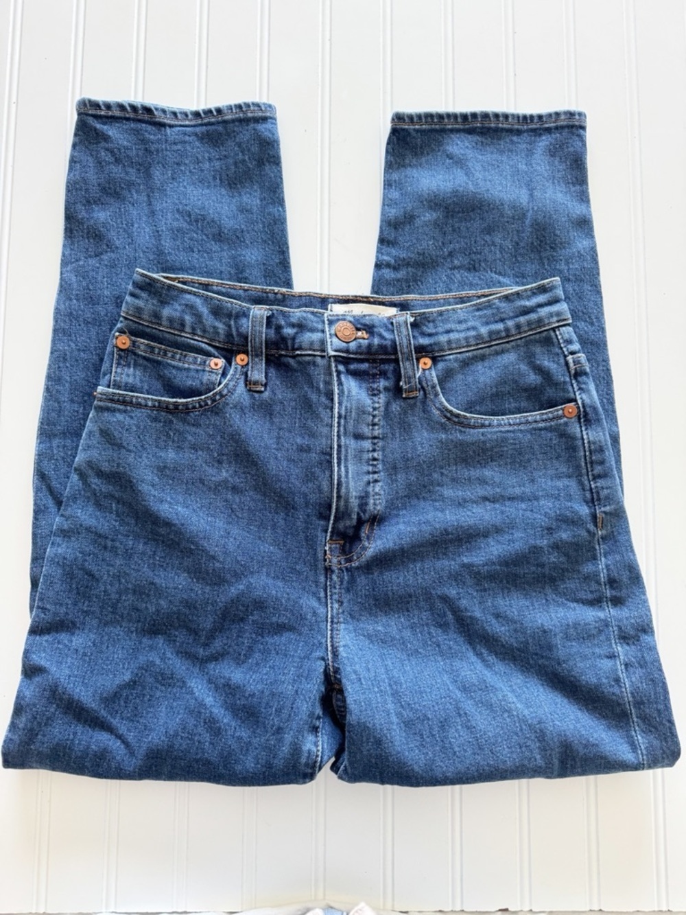 Madewell Tapered Jeans in Bellclaire Wash - Size 24
